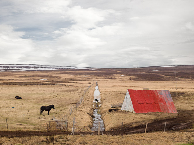233%20sundur Landnemar by Alvaro Sanchez Montañes in THISISPAPER MAGAZINE
