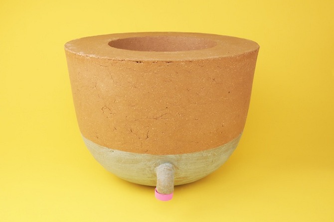  DSC0053 Ceramics for Plastics by Roos Gomperts in THISISPAPER MAGAZINE